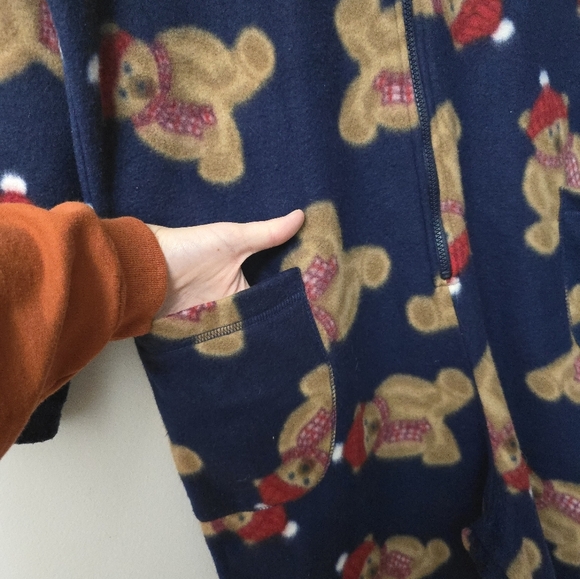 Fashion Bug Bear One Piece Fleece Jogger Pajamas Womens M Half Zip Oversized - Picture 3 of 11